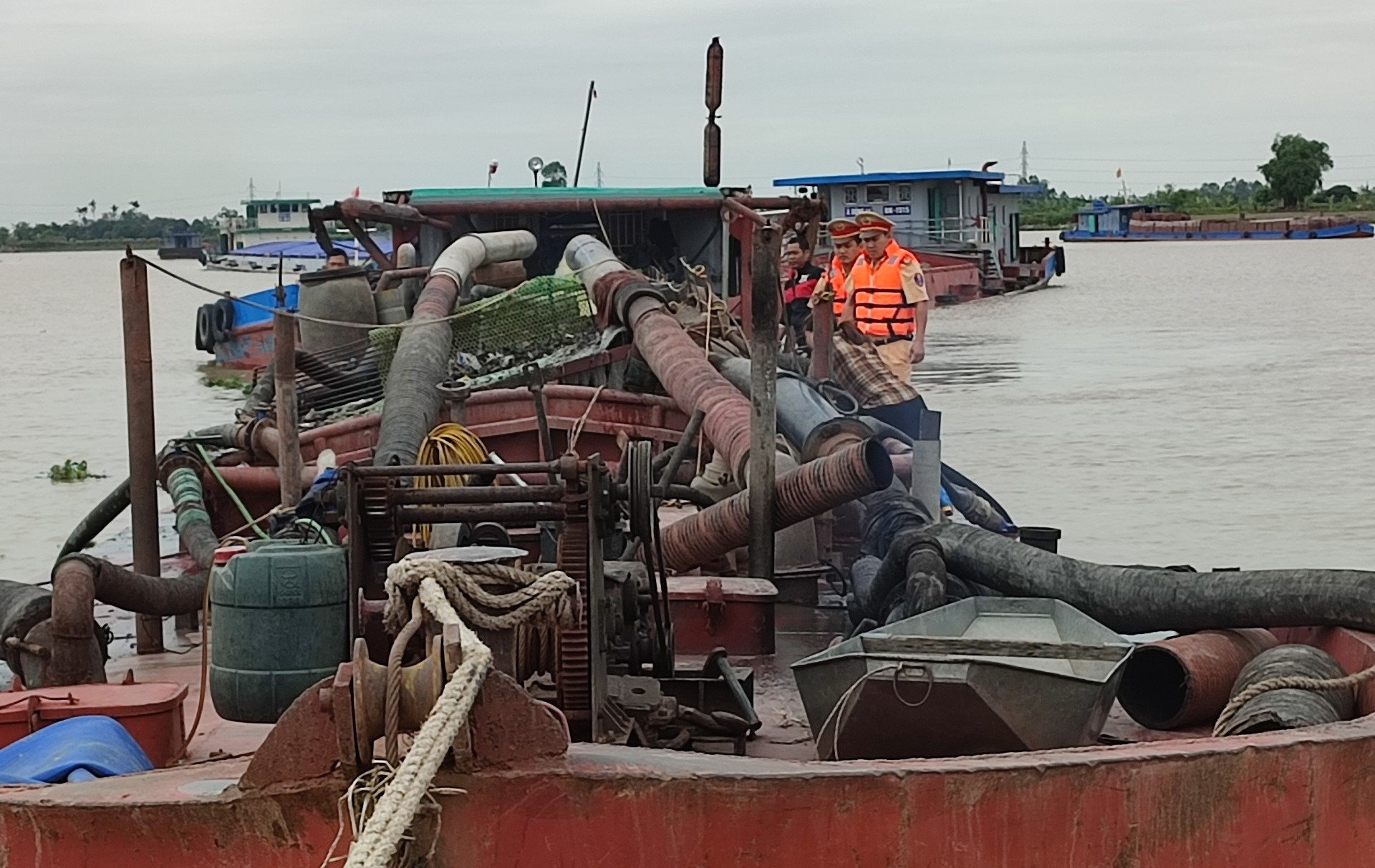 Phòng Cảnh sát đường thủy: Xử lý 68 trường hợp vi phạm các quy định về trật tự an toàn giao thông đường thủy nội địa 